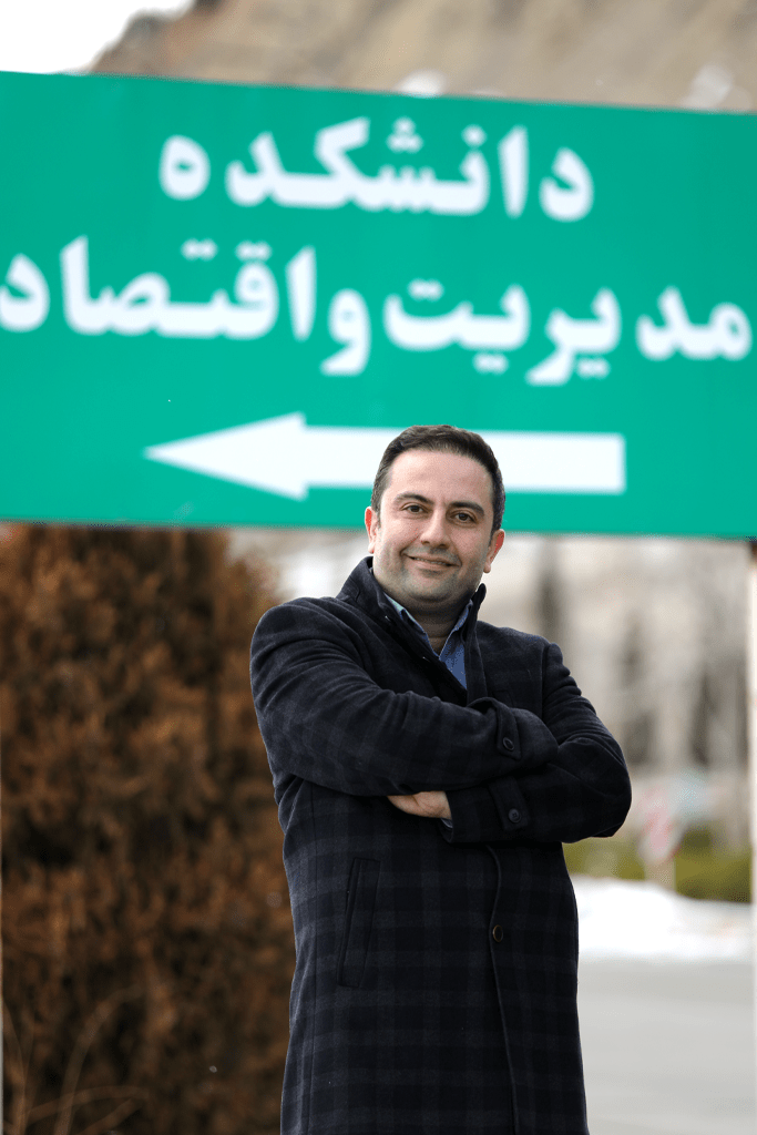 دکتر علی مصریان در دانشگاه